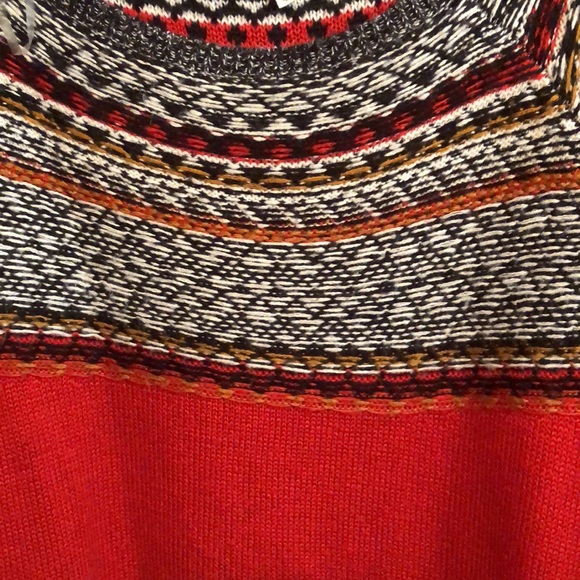 Maurice’s sweater - Picture 3 of 3